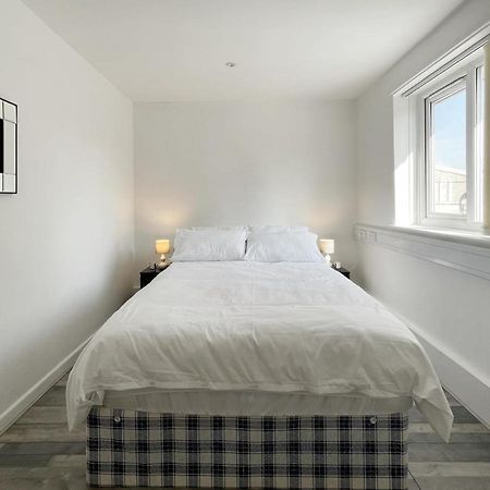 Bright, Warm & Cozy House In Harpurhey Apartment Manchester Exterior photo
