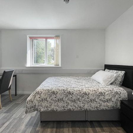 Bright, Warm & Cozy House In Harpurhey Apartment Manchester Exterior photo