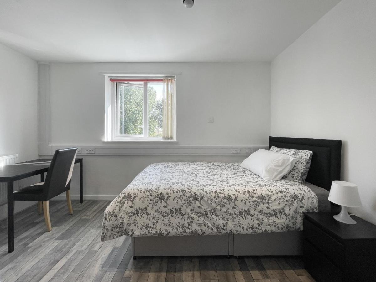 Bright, Warm & Cozy House In Harpurhey Apartment Manchester Exterior photo