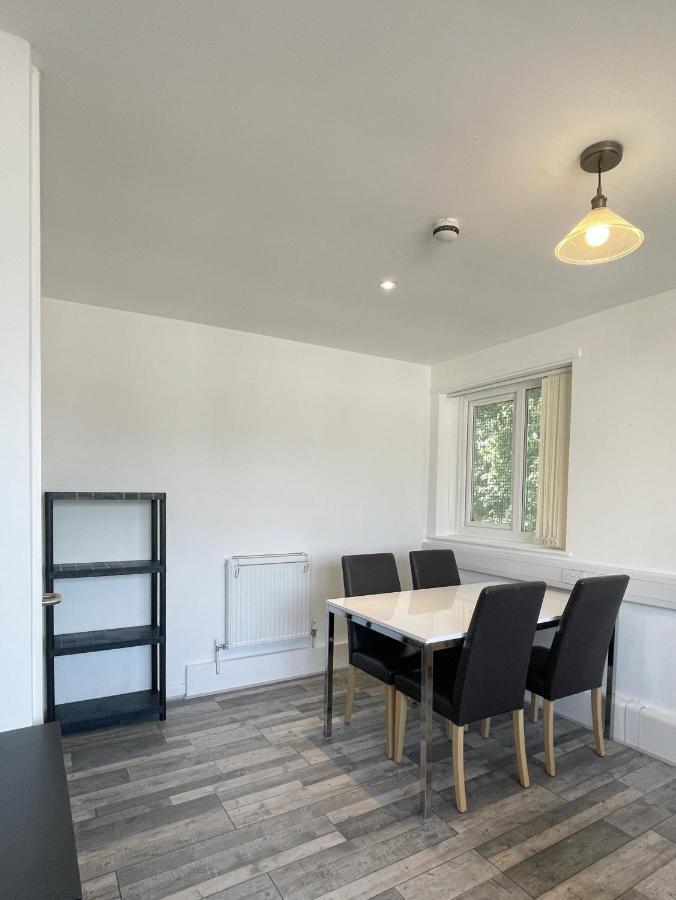 Bright, Warm & Cozy House In Harpurhey Apartment Manchester Exterior photo