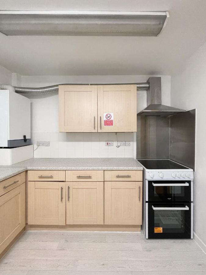 Bright, Warm & Cozy House In Harpurhey Apartment Manchester Exterior photo