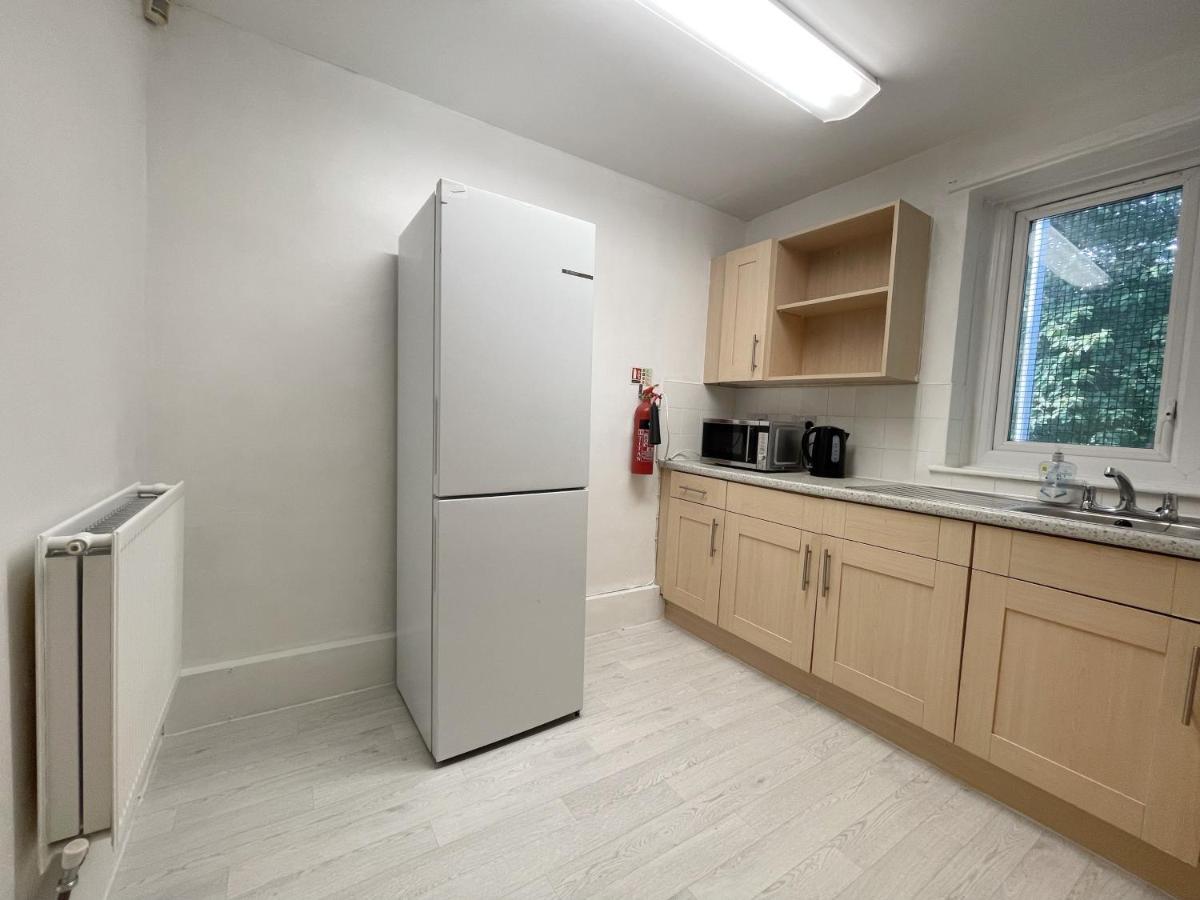 Bright, Warm & Cozy House In Harpurhey Apartment Manchester Exterior photo